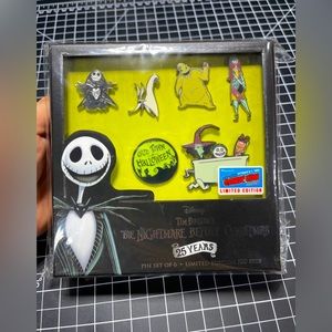 Nightmare Before Christmas New York Comic Con NYCC Exclusive Pin Set 500 Pieces